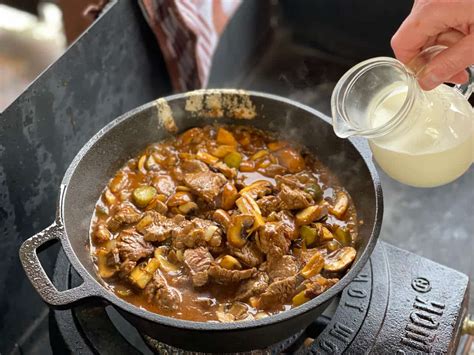 Boeuf Stroganoff Original Rezept für den Klassiker