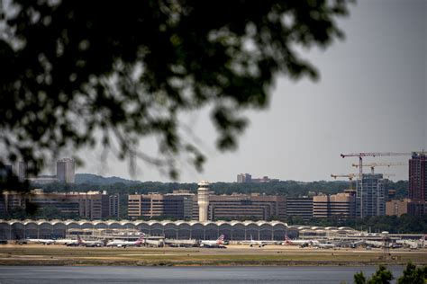 House rejects aviation bill amendment to add flights at DCA
