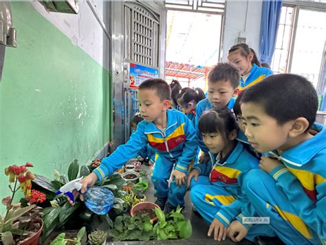 播种绿色 拥抱希望——越塘小学植树节主题实践活动