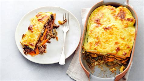 Moussaka Met Zoete Aardappel Recept Allerhande Albert Heijn