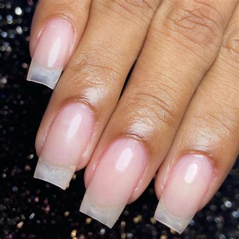 Larissa Carvalho Nail Designer on Instagram Manutenção de BANHO DE