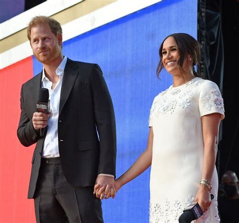 Harry şi Meghan au lansat discret un nou site News ro