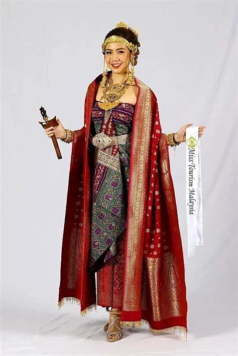 cik siti wan kembang   malaysian clothes traditional fashion