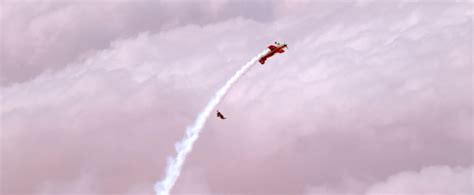 Man Using a Jetpack Performs Epic Stunts above Dubai