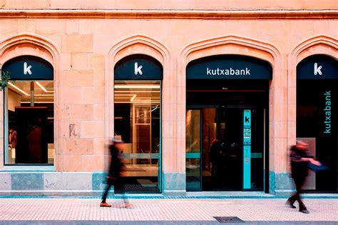 Estrategia Empresarial Kutxabank es de nuevo la entidad líder en