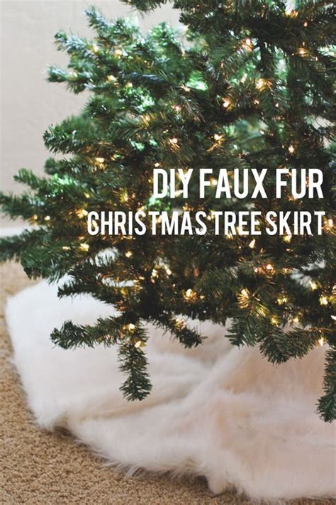 16 Faux Fur Tree Skirts for Christmas - Guide Patterns