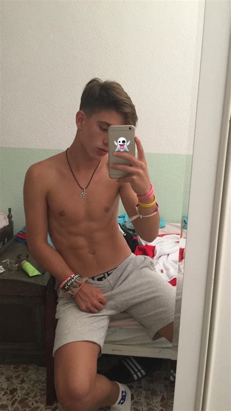 Daily Gay Guys U On Twitter Fit Boy Https T Co C Firepw Twitter