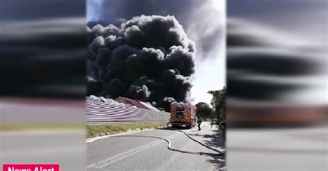 Incendiu Puternic N Vrancea Un Depozit De Colectare A De Eurilor Din