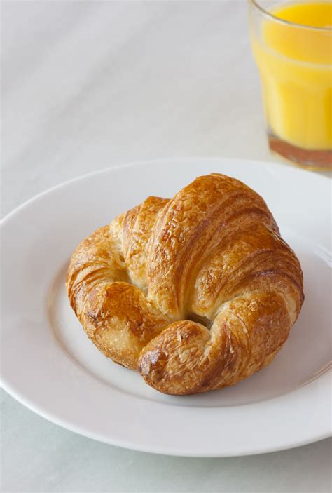 Butter Croissant — Praline Bakery