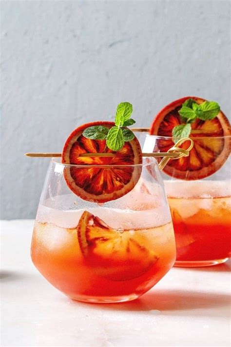 Sarti Spritz Das Ist Der Neue Cocktail Favorit Im Sommer Bildderfrau