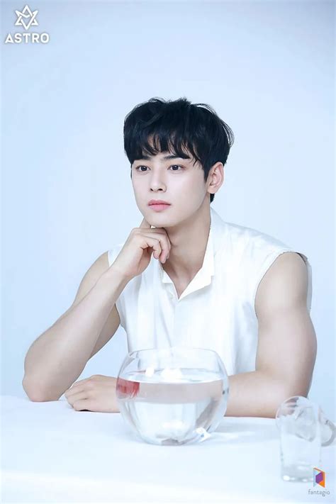 Behind The Scenes Of Cha Eunwoo S Singles Magazine July 2019 Issue Photoshoot Kpopping