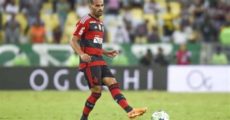 Inter Se Acerta Thiago Maia E Busca Acordo Flamengo