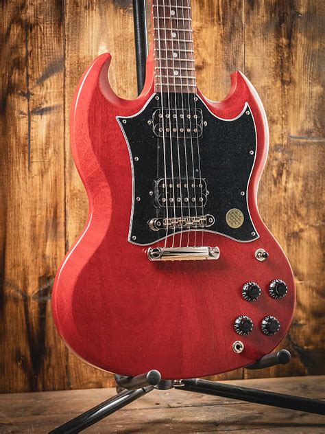 Gibson SG Tribute Vintage Cherry Satin Reverb