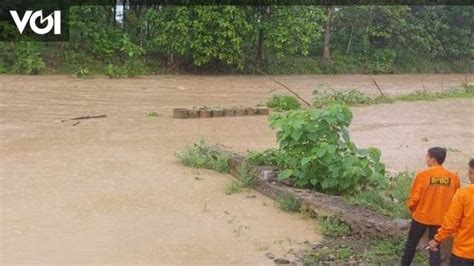 2 Jembatan Hanyut Terbawa Banjir 366 Rumah Di 6 Kecamatan OKU Terisolasi