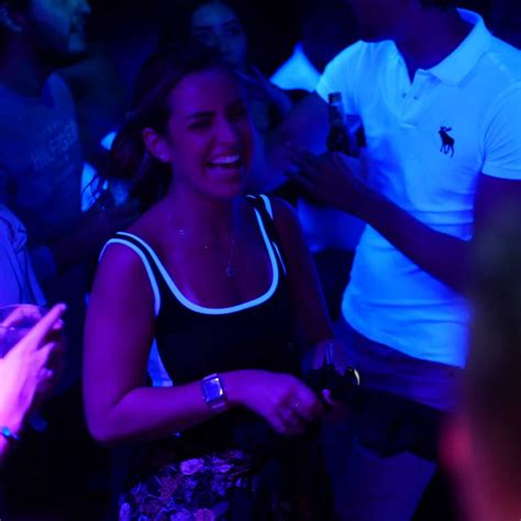 Pub Crawl Canberra - Riviera Bar Crawl Tours