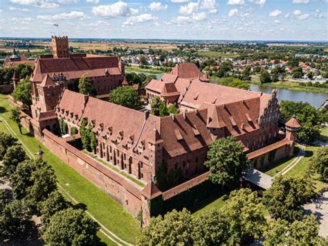 Gdansk Malbork Castle Westerplatte Tour With Local Lunch GetYourGuide