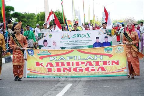 Kafilah Lingga Turut Memeriahkan Pawai Taaruf STQH Ke X Tingkat