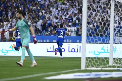 بالفيديو الهلال يتغلب على النصر بهدفين