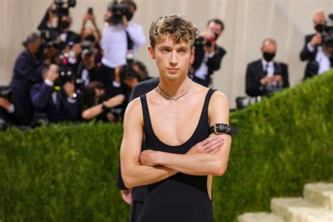 Troye Sivans Altu Dress At The Met Gala 2021 Popsugar Fashion Photo 5