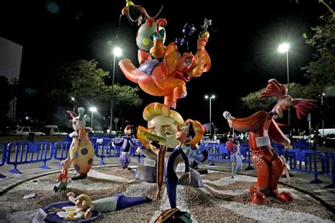 As Son Los Monumentos De Les Falles De D Nia Noticias La Marina Plaza