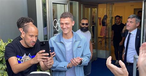 Sky Inter Pavard alla fine non è andato ad Appiano Domani primo