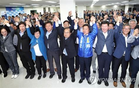 지방선거 D 1년 불꽃 경쟁 누가 뛰나 ③ 영남·강원 네이트 뉴스