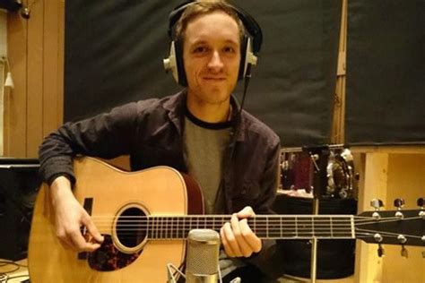 Architects Guitarist Tom Searle Dies From Cancer Aged 28 London