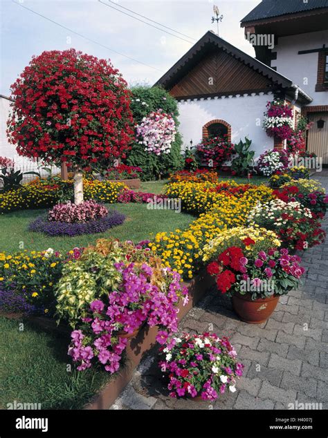 France, Alsace, residential house, garden, floral decoration, Europe ...