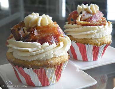 Cupcakes vanille glaçage à l érable et bacon confit Jasmine Cuisine