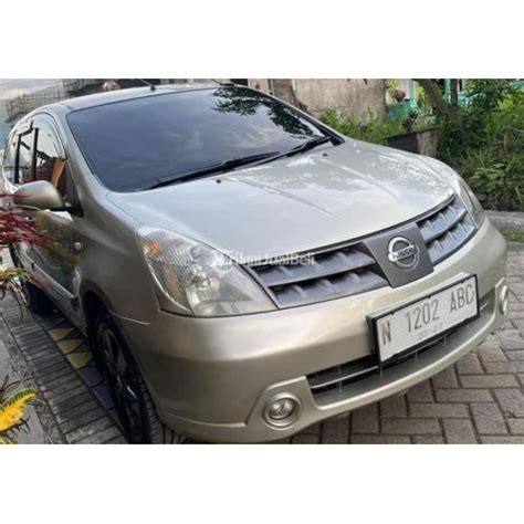 Mobil Nissan Grand Livina Xv Silver Seken Surat Lengkap Di Malang