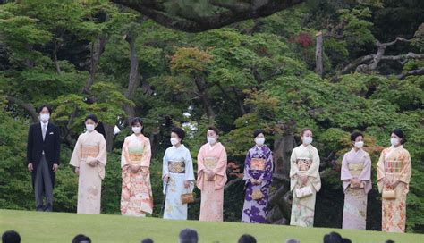 【画像】皇后雅子さま、4年半ぶりの園遊会で魅了した涼しげなペールブルーの和装姿 8760 By Postseven