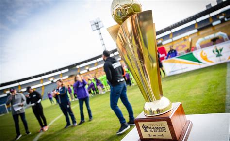 Clausura del Torneo de Fútbol para mujeres De la Cancha al Estadio