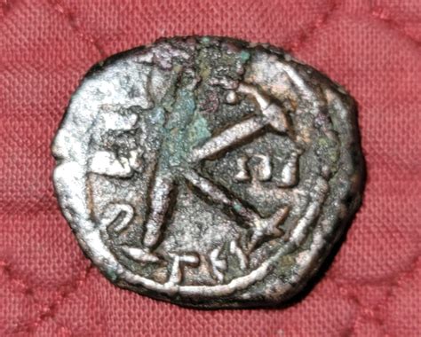 Could Someone Help Me Identify This Byzantine Coin Solved Numista