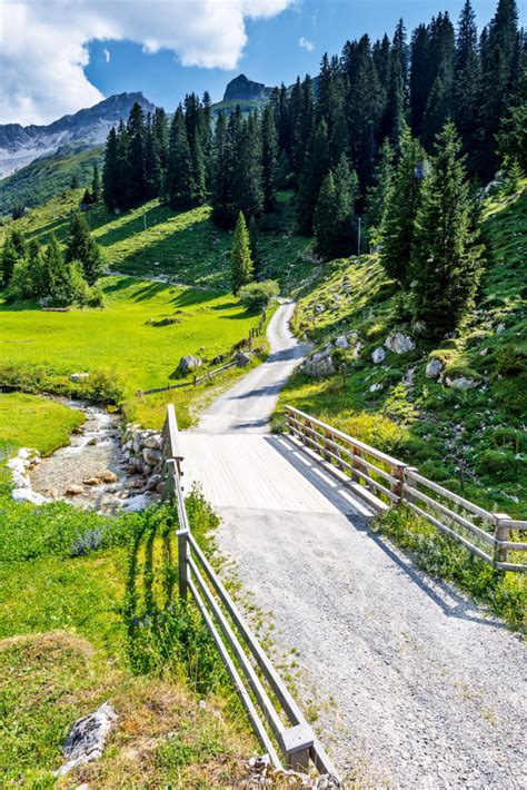 The ultimate road trip through the Swiss Alps - International Traveller