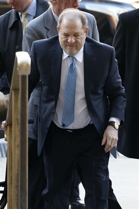 Photo Le Producteur Harvey Weinstein Arrive à La Cour Suprême De L