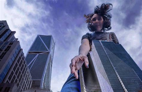 Giantess In The City By Giantessstephmason On Deviantart