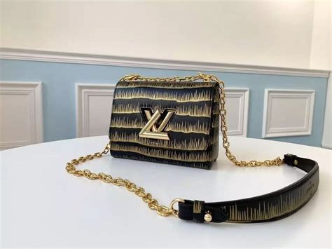 Lv Chain Bag 2021 Calendar Paul Smith