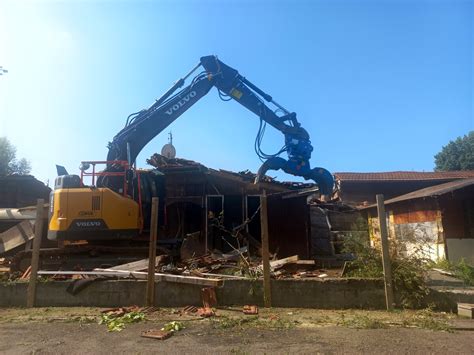 Chiuso Il Campo Nomadi Di Collegno Demolite Le Baracche