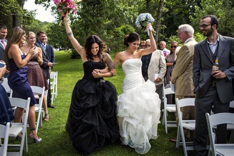 26 Same Sex Couples Who Couldn T Be More Excited About Saying I Do Huffpost