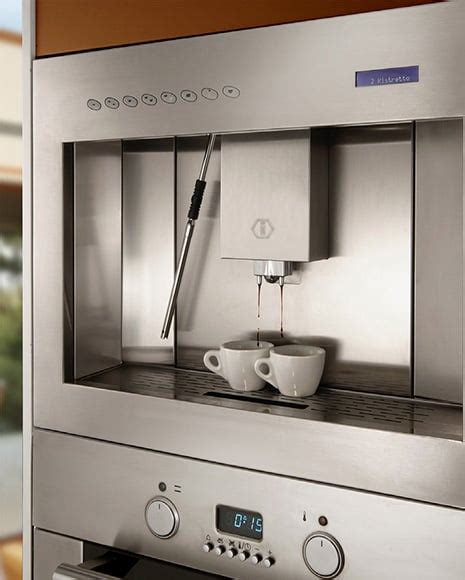 Built-in coffee machine from ILVE offers ristretto and a fluffy cappuccino