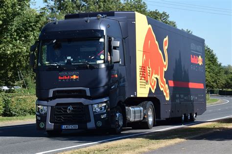 LN17CVX Red Bull Racing F1 Team Renault | Dadford Rd, Silver… | Flickr Red Bull Racing, F1 ...