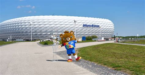 EM 2024 Stadien Allianz Arena in München Alle Infos und Spielplan