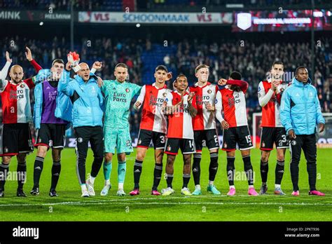 Rotterdam - Players of Feyenoord celebrate the win during the match ...