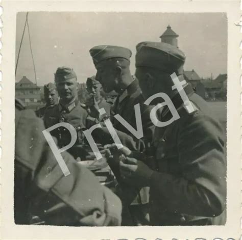 Foto Wk Soldaten Wehrmacht Quartier Dorf Polen A Eur