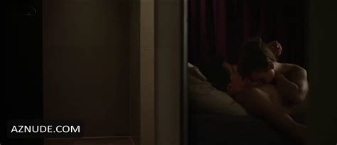 PERI BAUMEISTER Nude AZNude