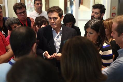 Ciudadanos pregunta al Gobierno cómo Sánchez se repartió sillones con