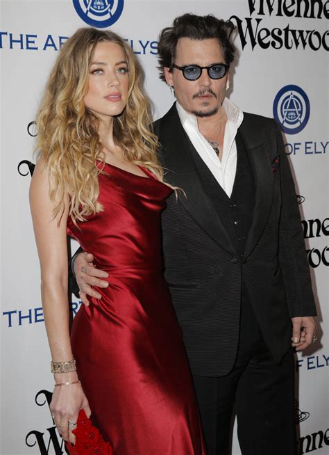 Amber Heard files for divorce from Johnny Depp | khou.com