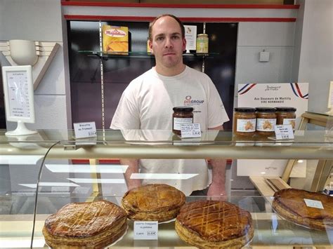 Dans Les Galettes Des Rois De Cette Boulangerie Vire Les F Ves Sont