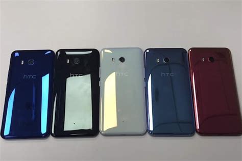 Htc U11 First Impressions Review Squeezes Itself In The Samsung Galaxy