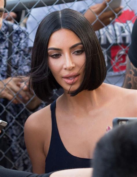 Kim Kardashian Debuted A Sleek Bob Updobobhairstyles Kim Kardashian